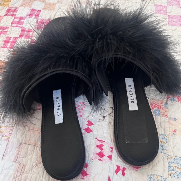 Sleeper Manon Mules with Detachable Feathers - Picture 2 of 6